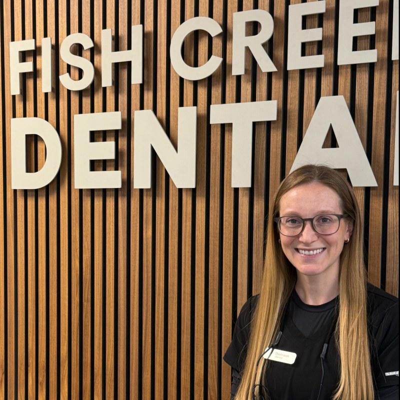 Portrait of Dr. Nicole Thomson